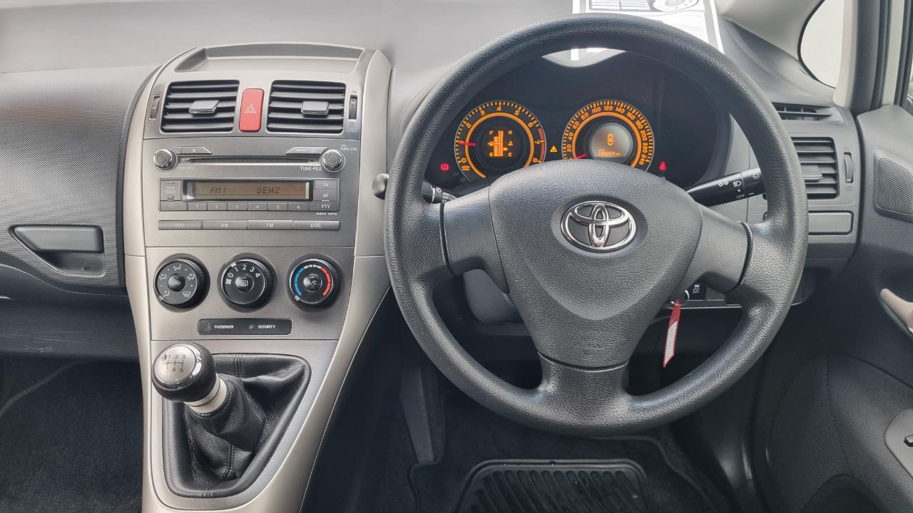 2009 Toyota COROLLA