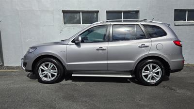 2010 HYUNDAI Santa Fe - Thumbnail