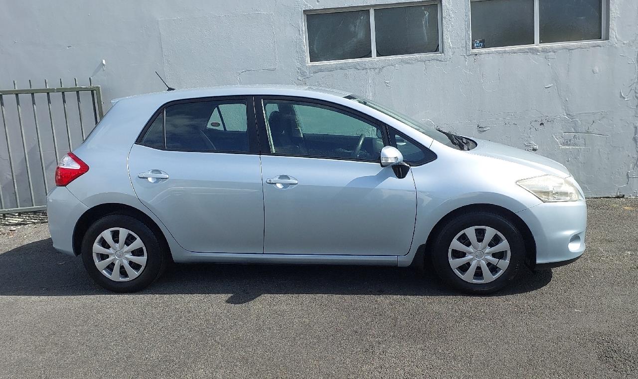 2009 Toyota COROLLA