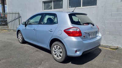 2011 Toyota COROLLA - Thumbnail