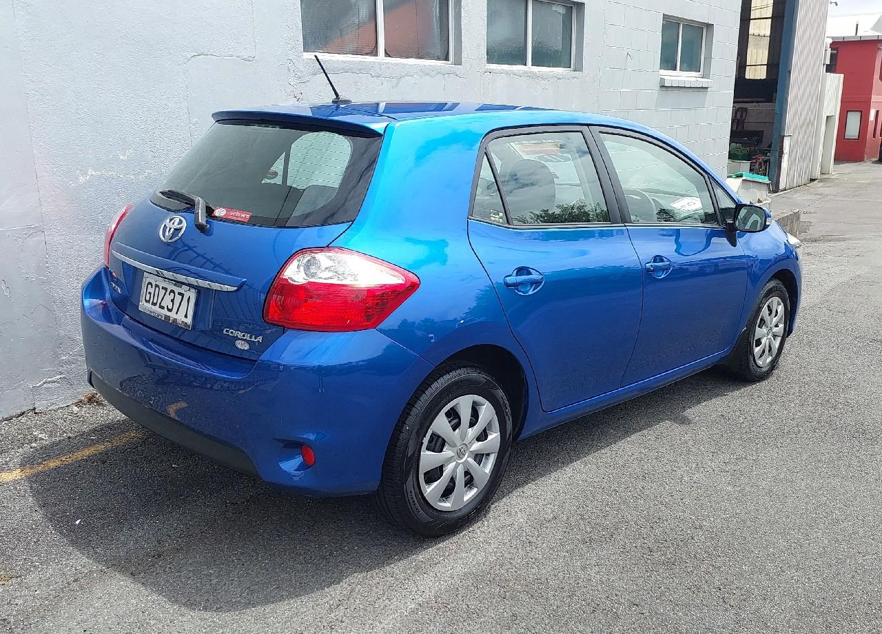 2011 Toyota COROLLA