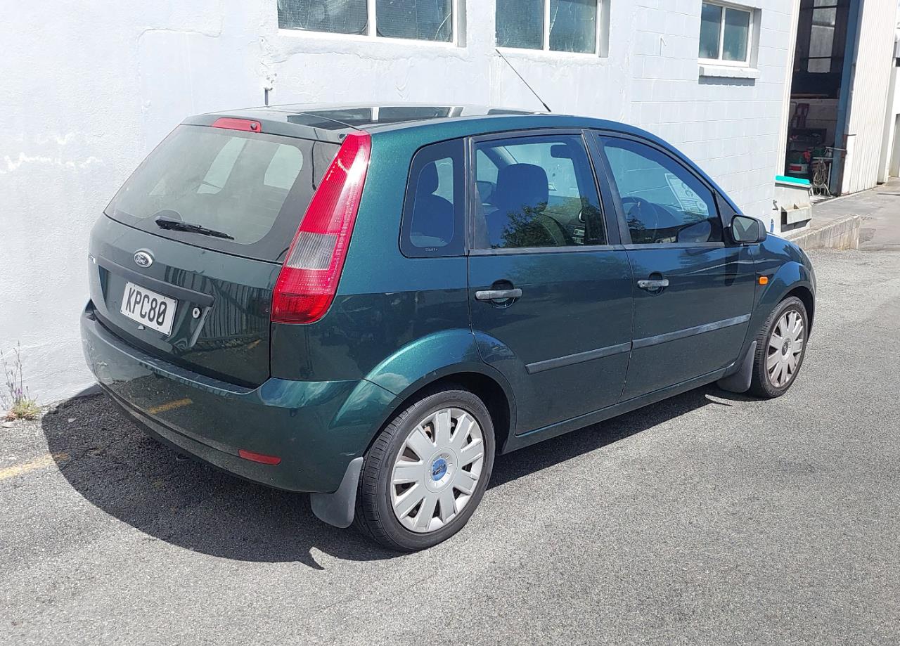 2004 Ford Fiesta