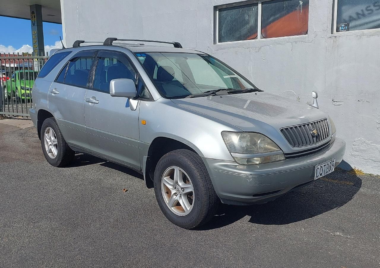 1998 Toyota Harrier