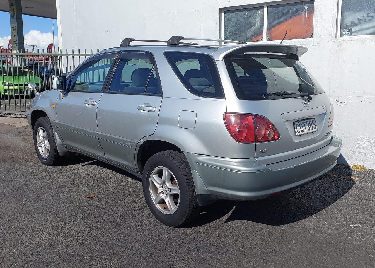 1998 Toyota Harrier