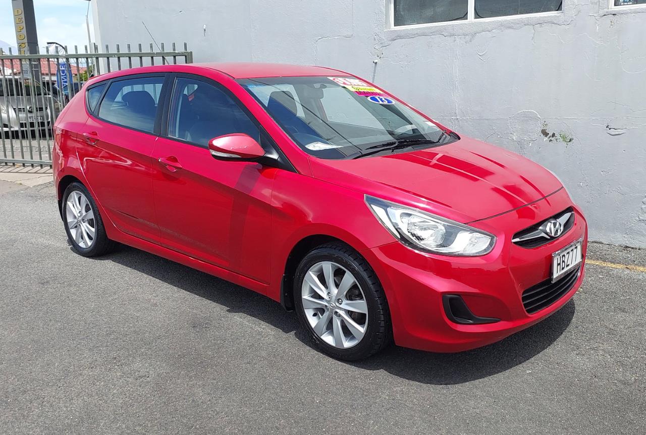 2013 HYUNDAI ACCENT