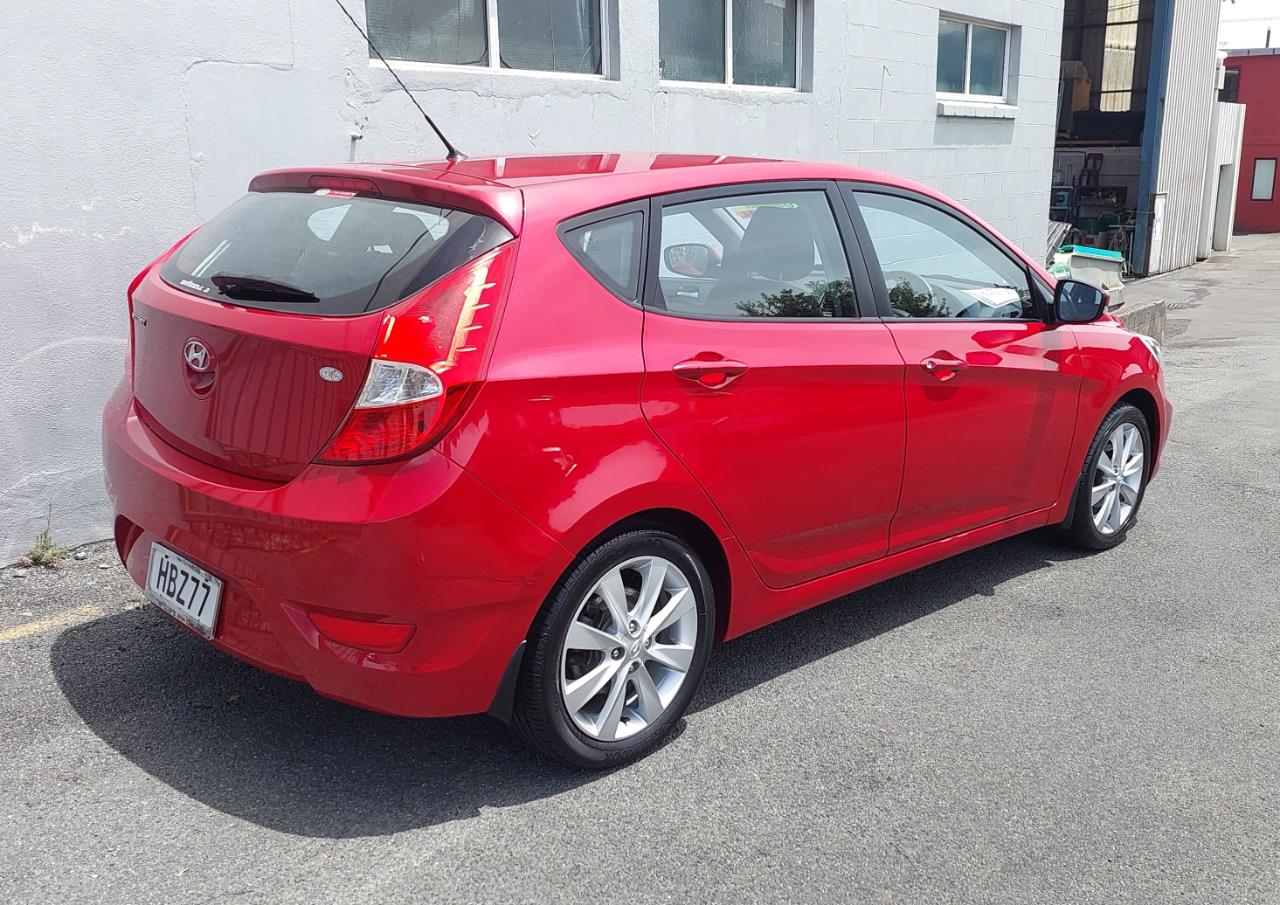 2013 HYUNDAI ACCENT