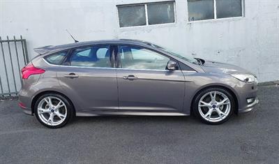 2015 Ford Focus - Thumbnail