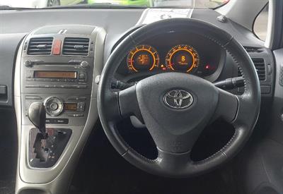 2008 Toyota Auris - Thumbnail